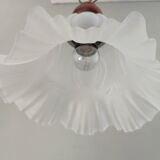 Suspension en verre transparent forme tulipe