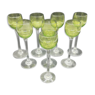 Service of 8 crystal liqueur glasses