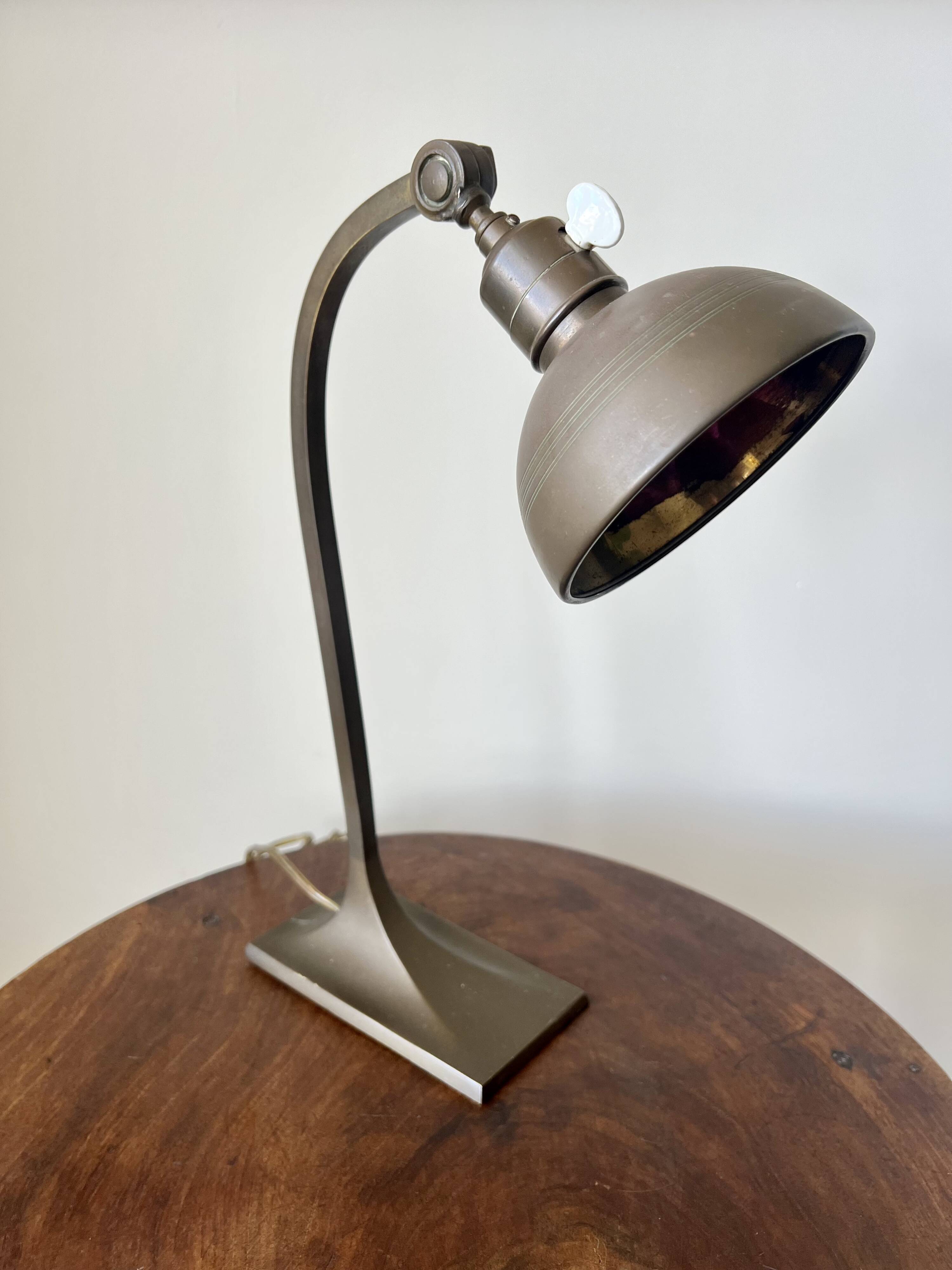 Art Deco brass table lamp, early 20th Century