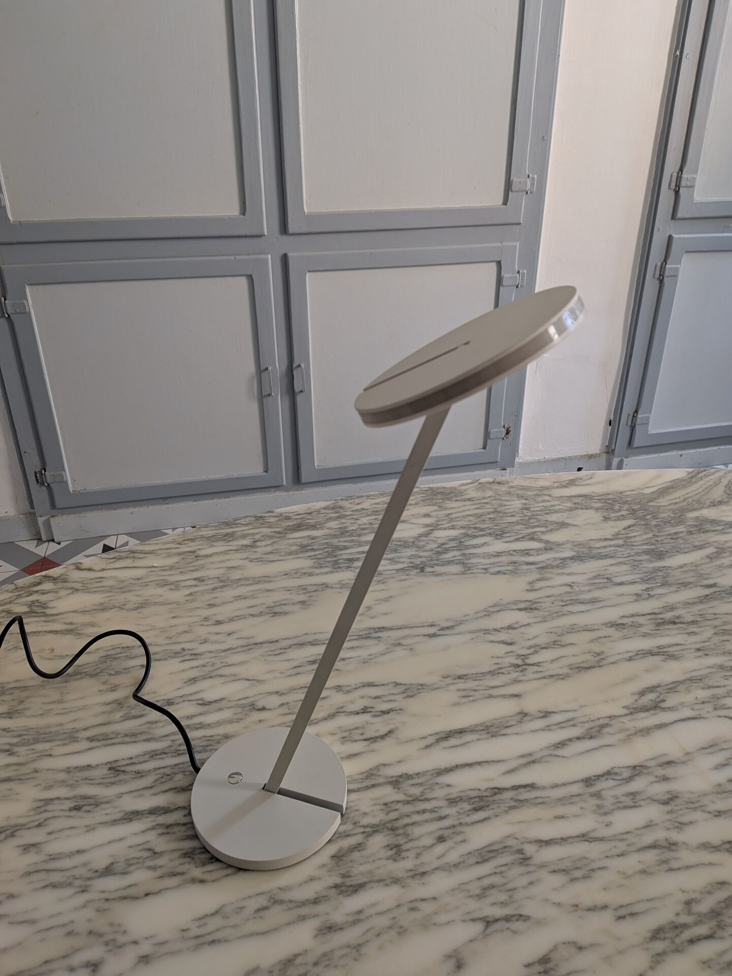 Lampe Itis de Naoto Fukasawa pour Artemide