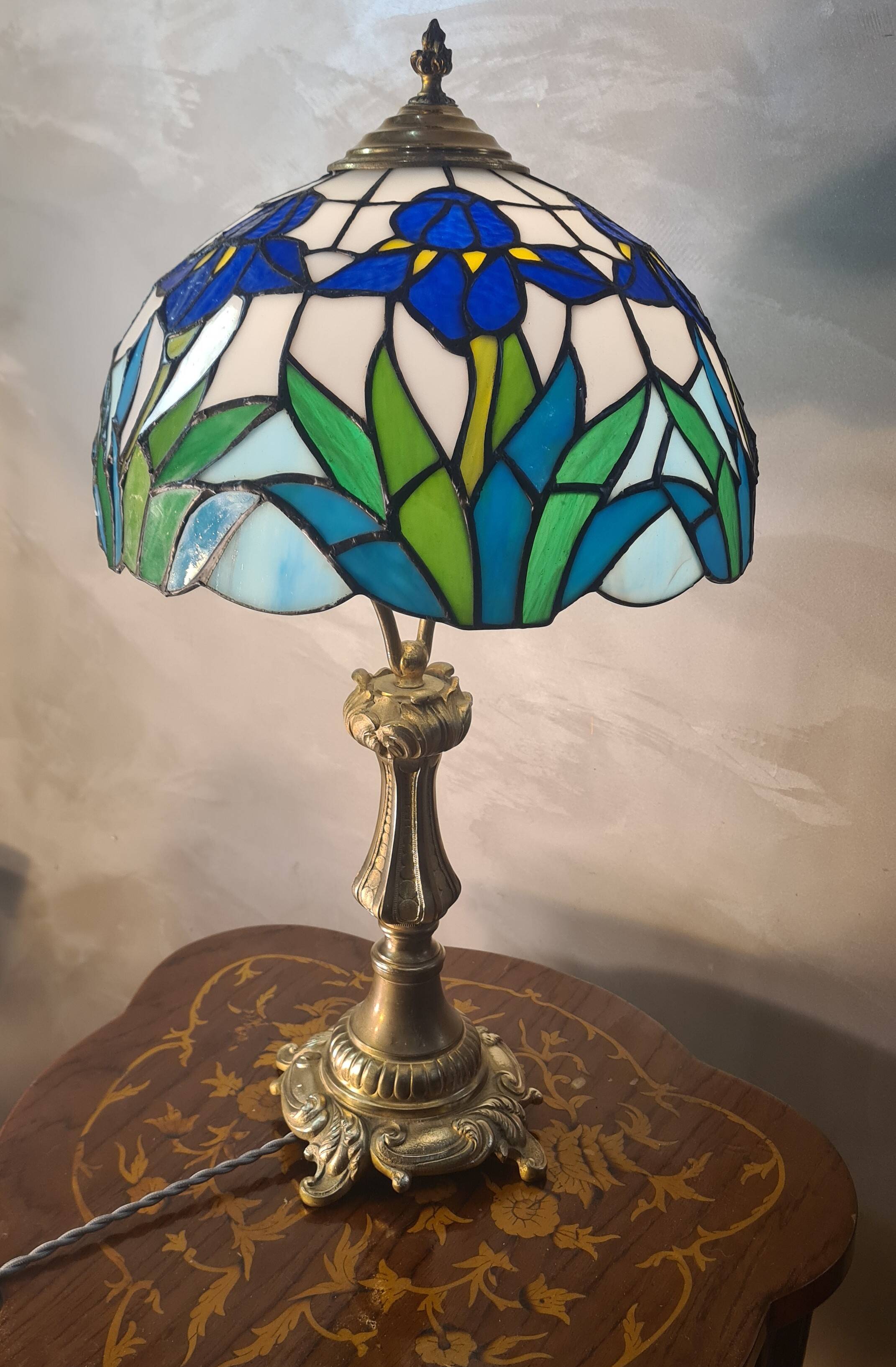 antique bronze floor lamp from the 19th century in superb condition with a beautiful iris glass shade