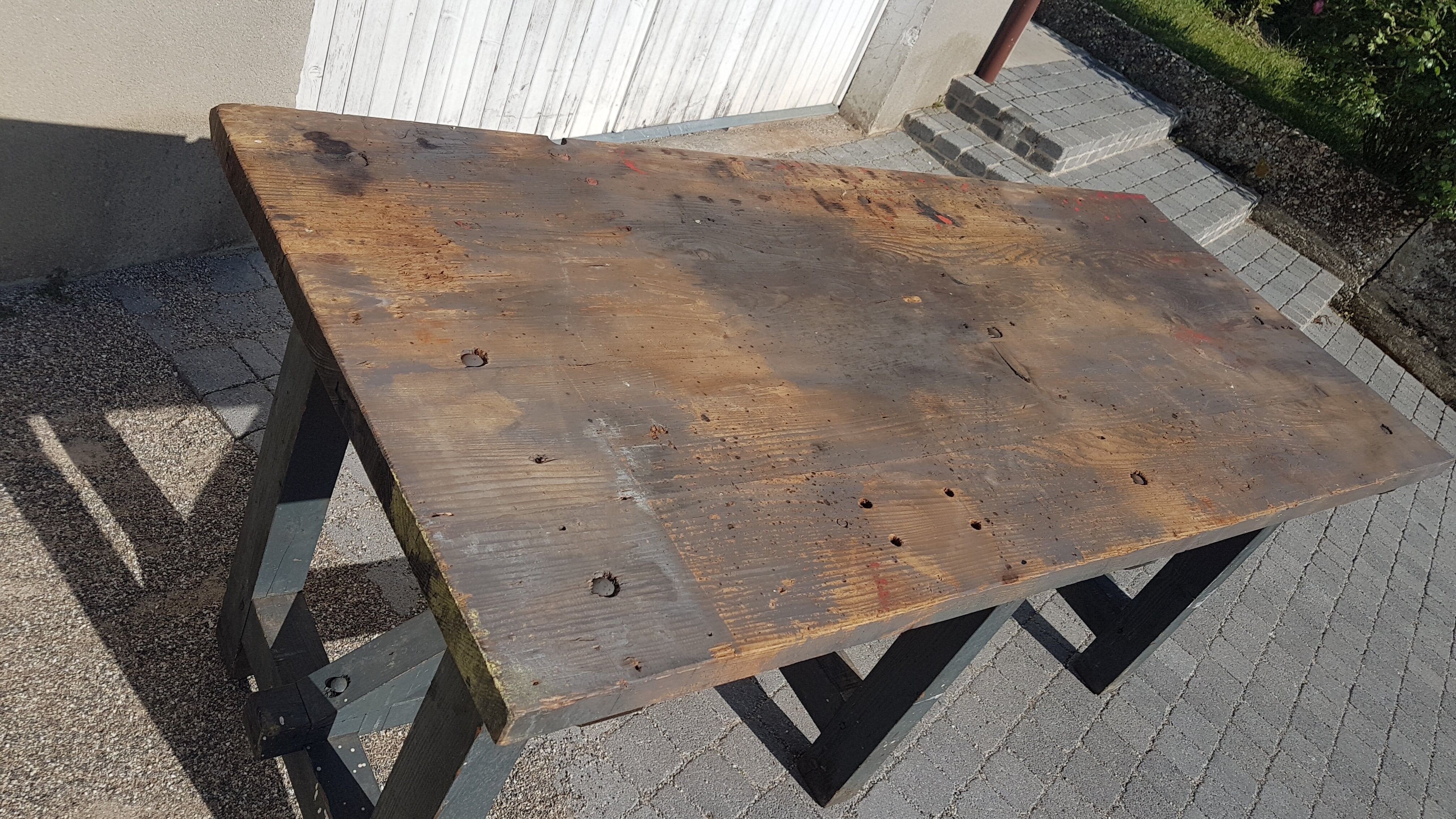 Table established of old shoemaker furniture