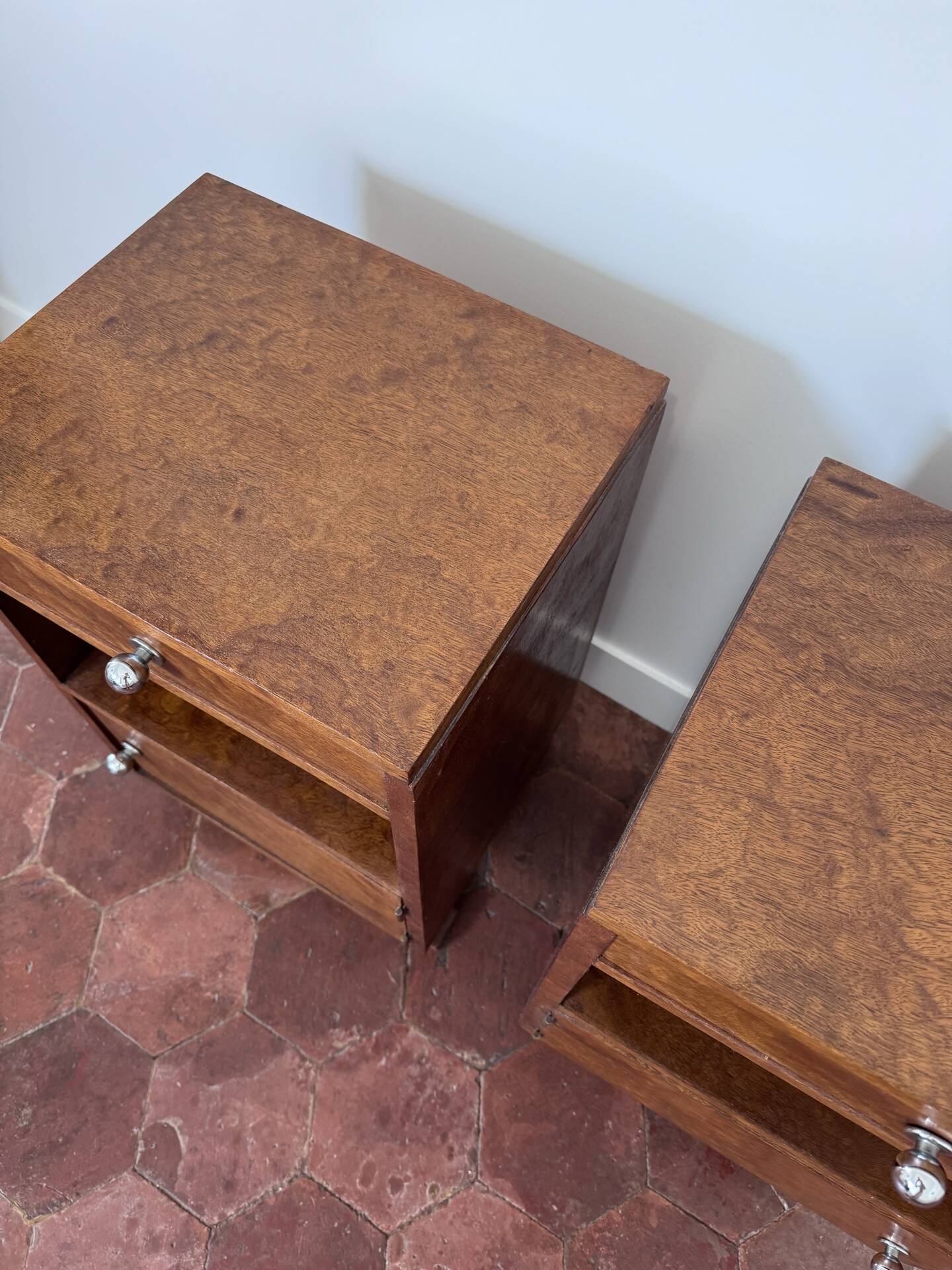 Pair of bedside tables / Art Deco accent furniture from the 1930s.