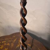 Twisted wood lamp