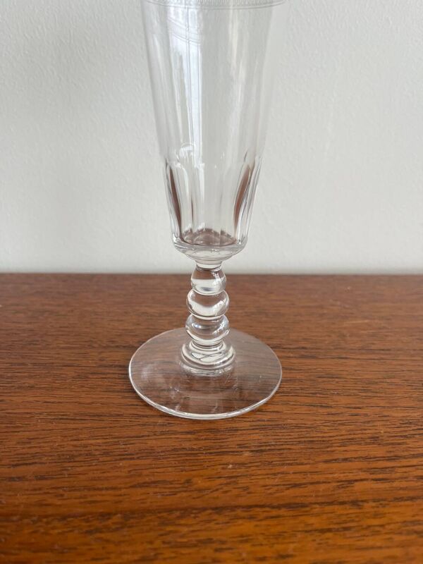 11 Flûtes À Champagne En Cristal Baccarat modèle 4770 catalogue 1907