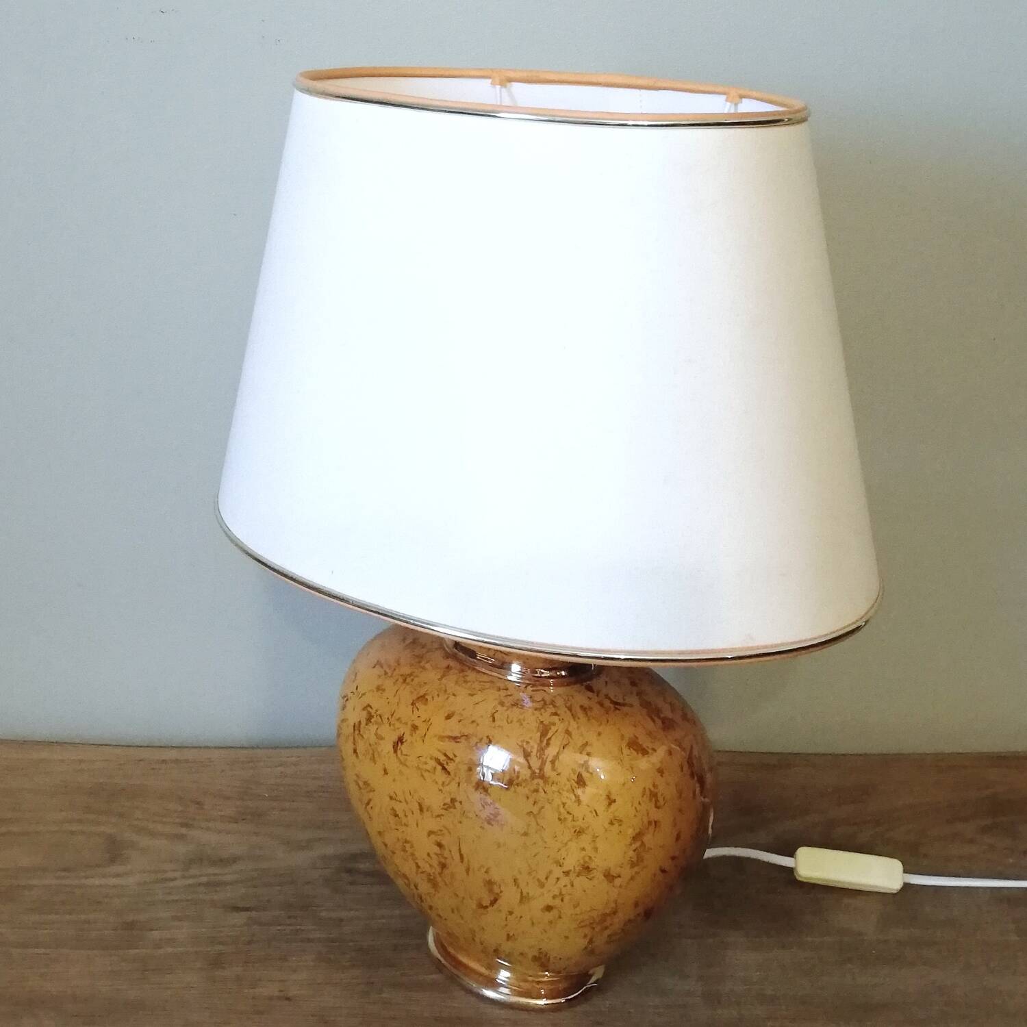 Ceramic lamp