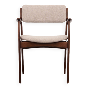 Chaise en noyer, design