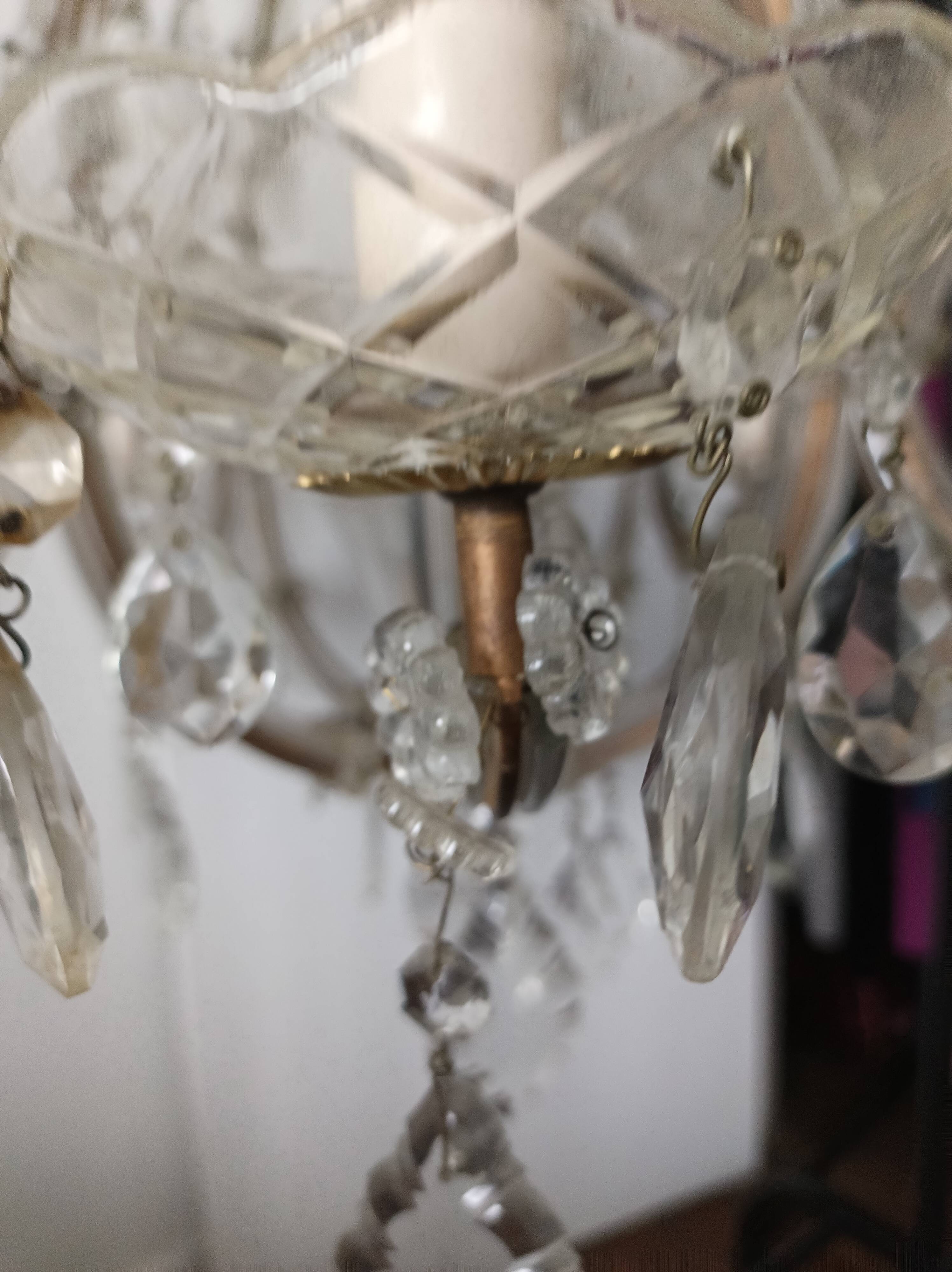 Glass pendant chandelier