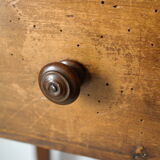 Table d'appoint campagnarde en noyer ancienne