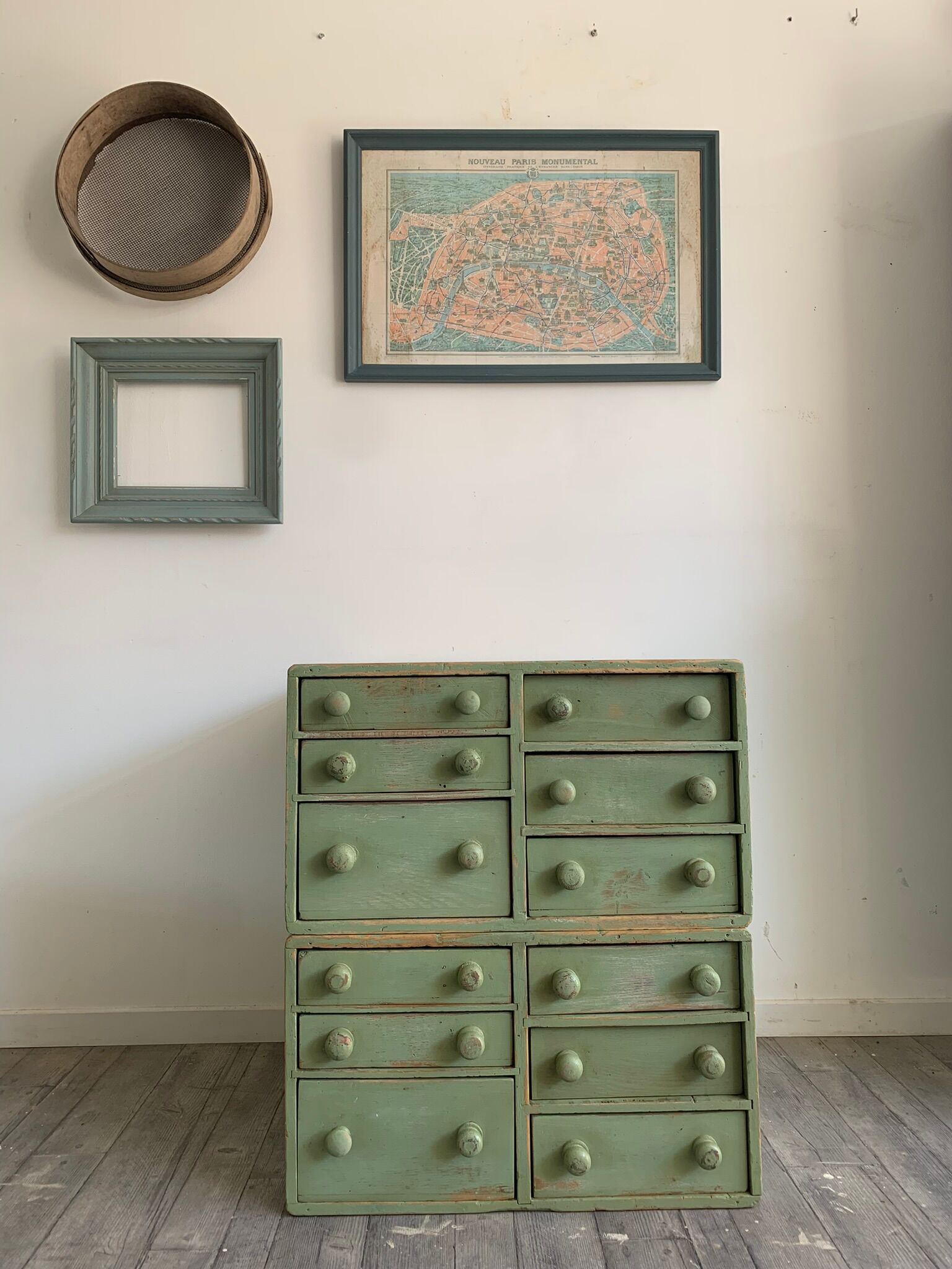 Petit meuble de métier