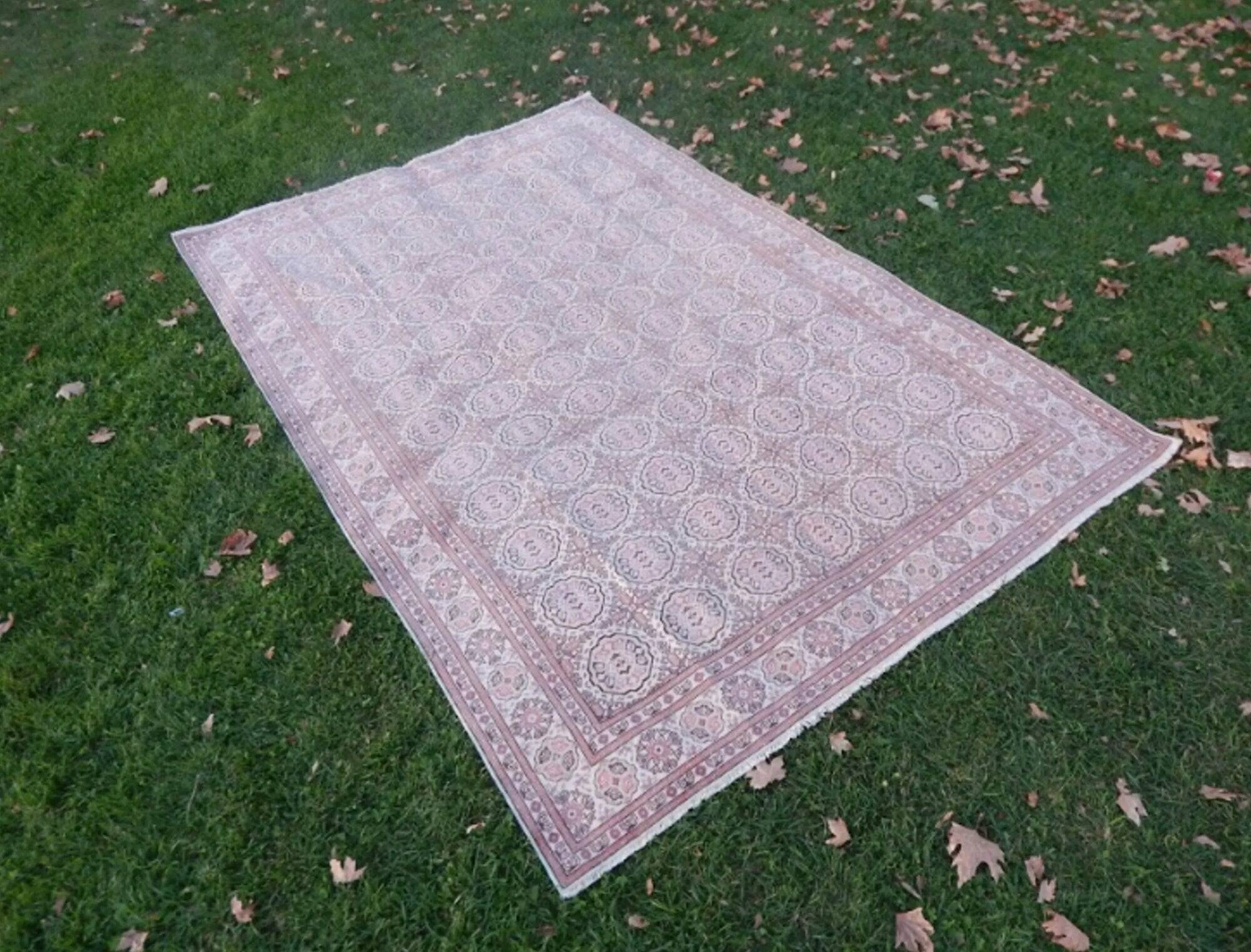 Vintage Turkish rug handmade 195x303 cm