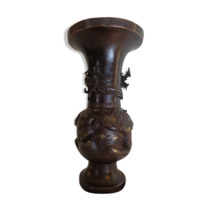 Vase en bronze patiné