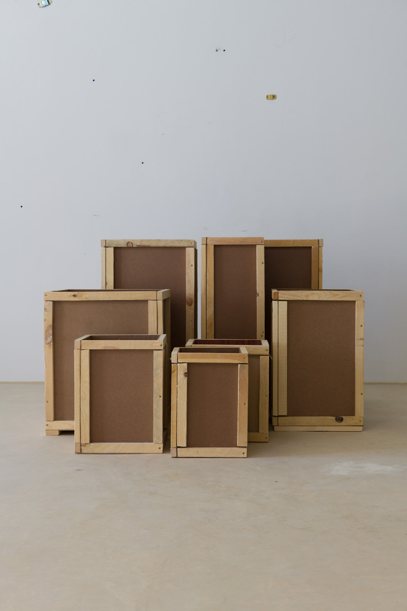 Omega circular coffee table natural travertine - 80cm D