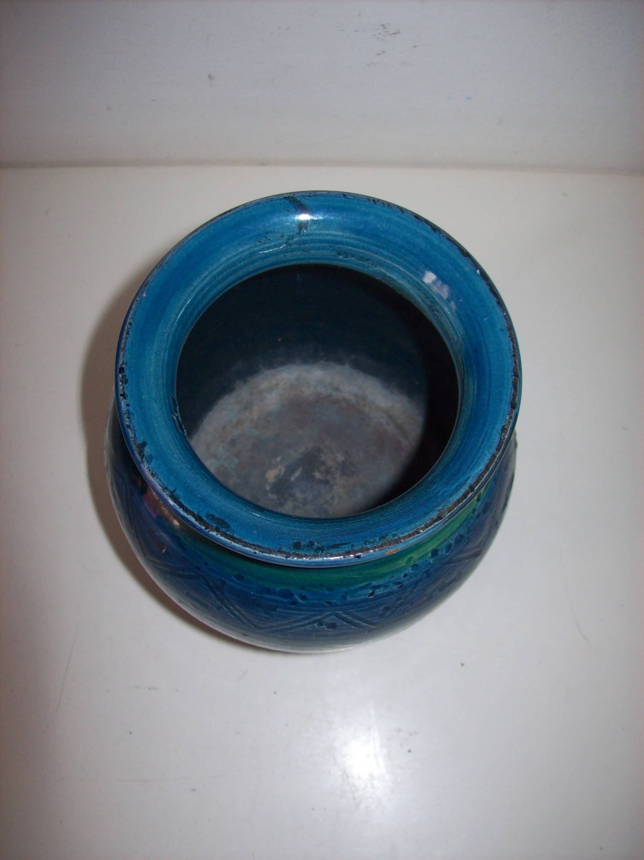 1960s vase by Aldo Londi for Bitossi in "Rimini blue" ceramic.