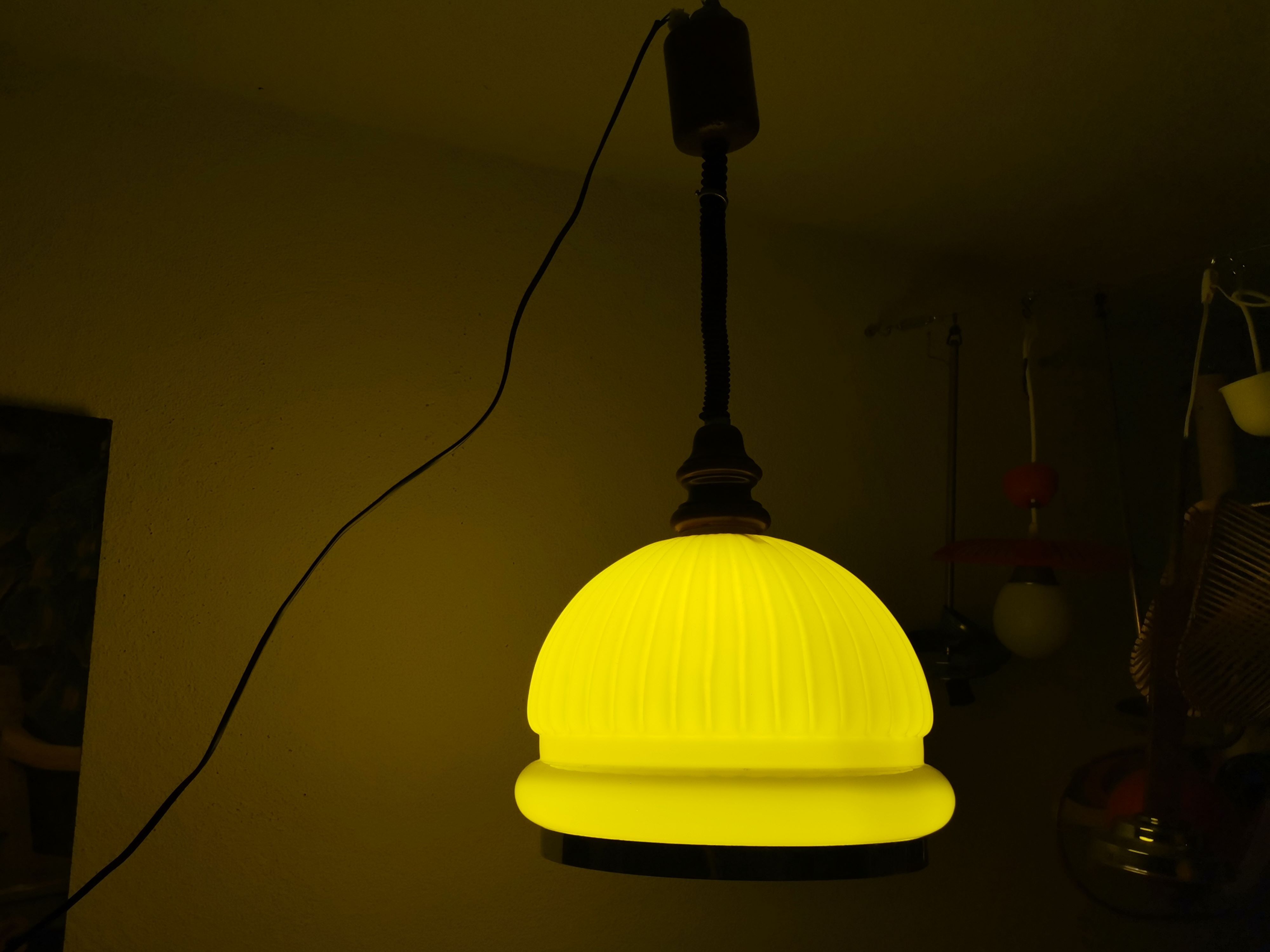 Yellow ribbed glass pull down hanging lamp 1970s