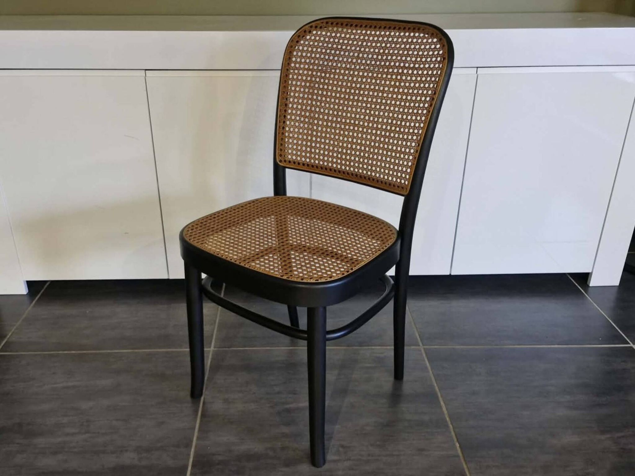 Set of 8 chairs no. 811 after Hoffmann, 1990s