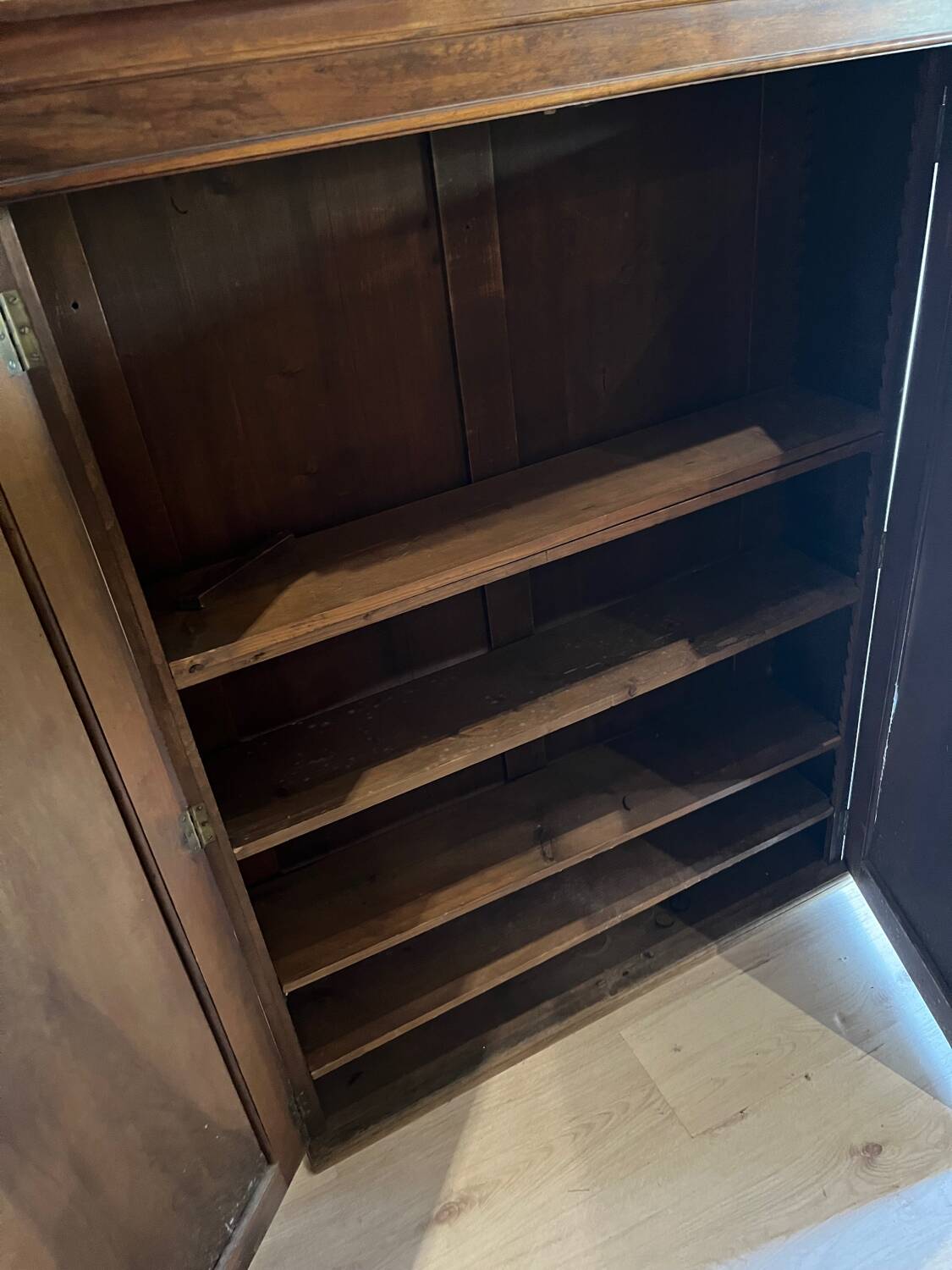 High walnut sideboard 1910/20