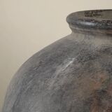 Anaaj - Large Indian terracotta jar no. 1