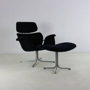 Artifort big tulip lounge chair with original ottoman