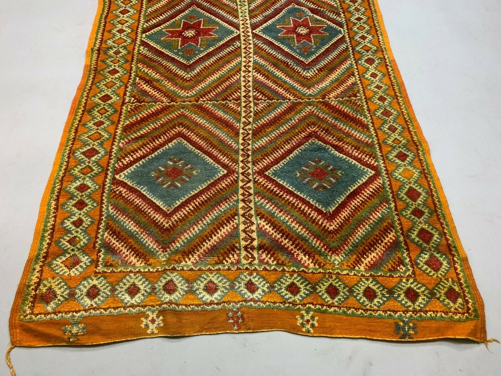 Moroccan rug 345x150 cm Tazenacht