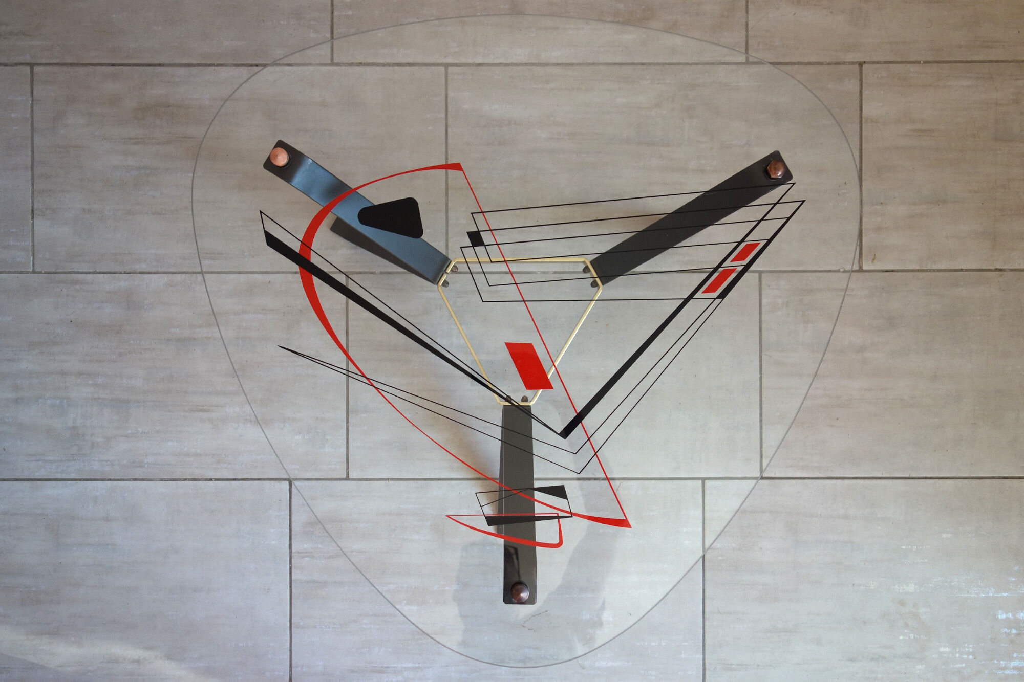 Vintage coffee table geometric decorations