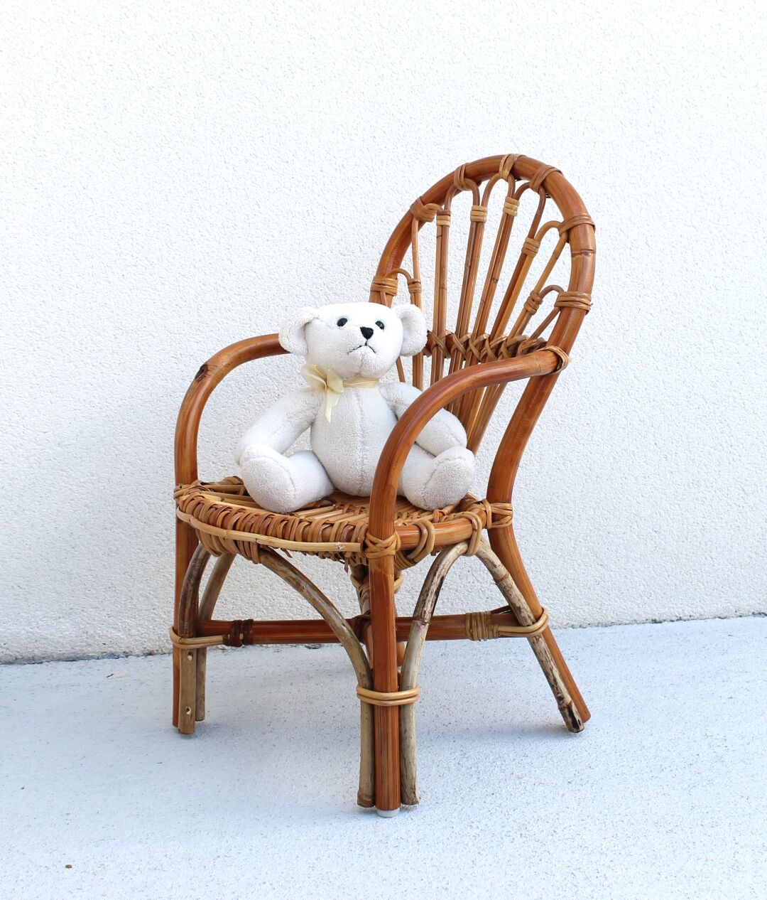 Fauteuil enfant rotin