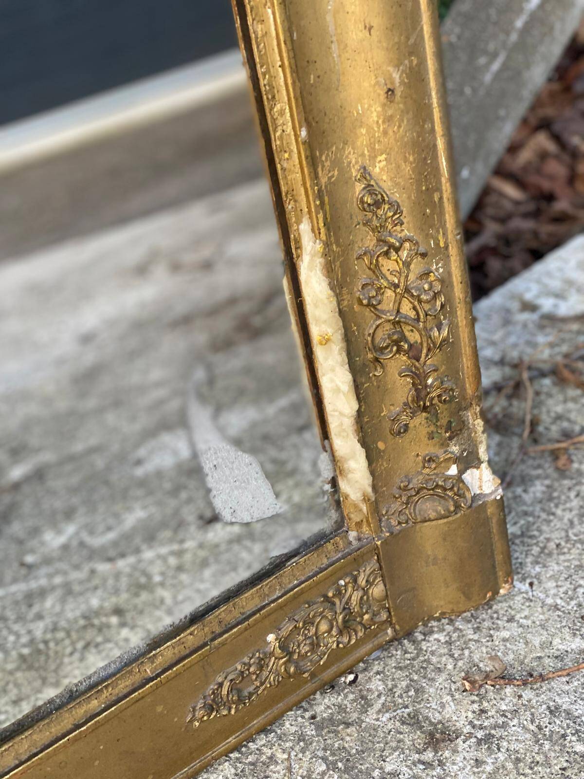 Miroir empire XIXeme cadre doré 100x115cm