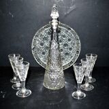 Service à liqueur ancien en verre moulé, Allemagne