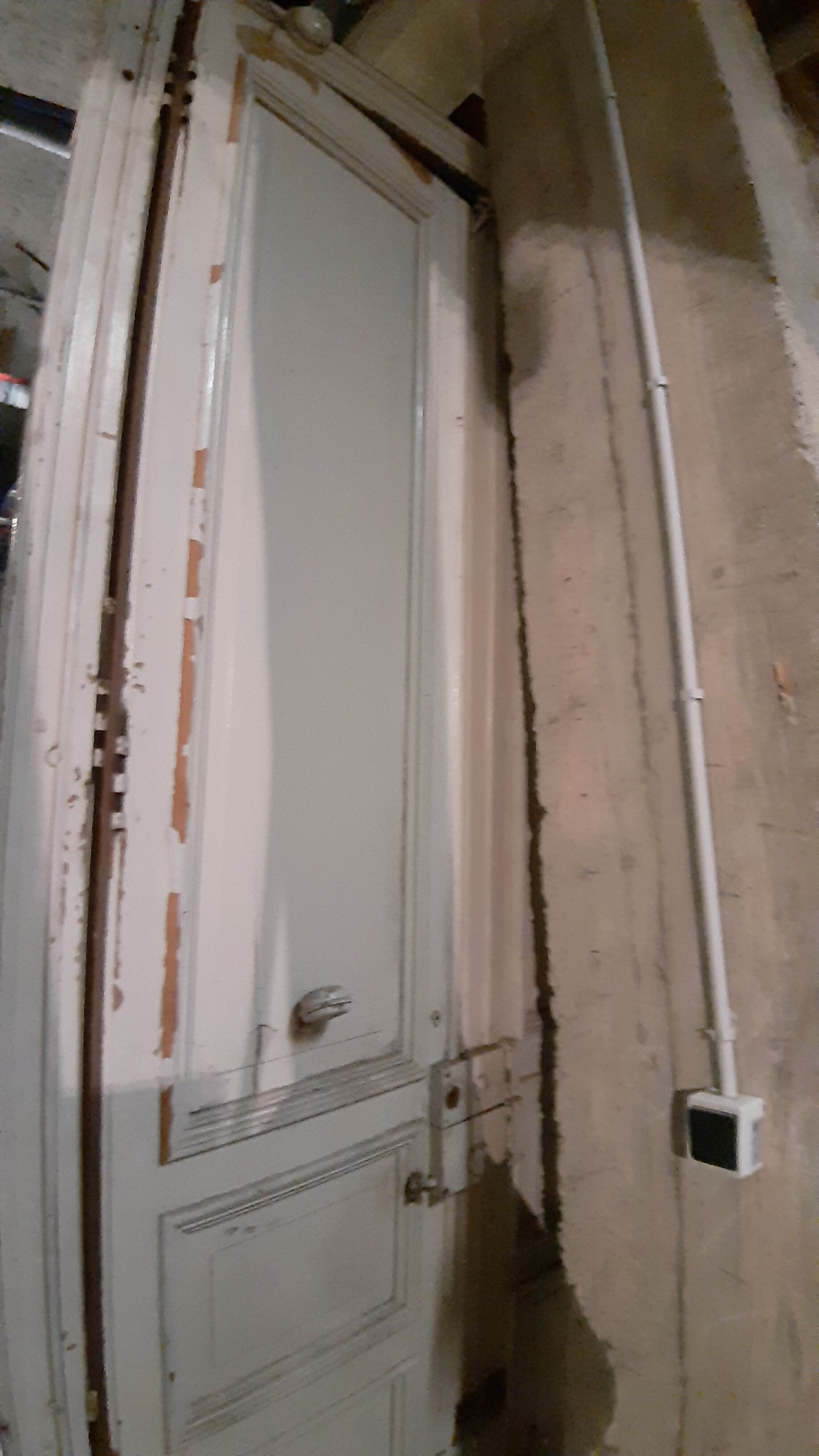 Door xviii