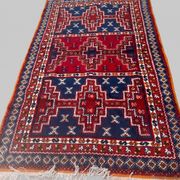 Traditional pure wool carpet