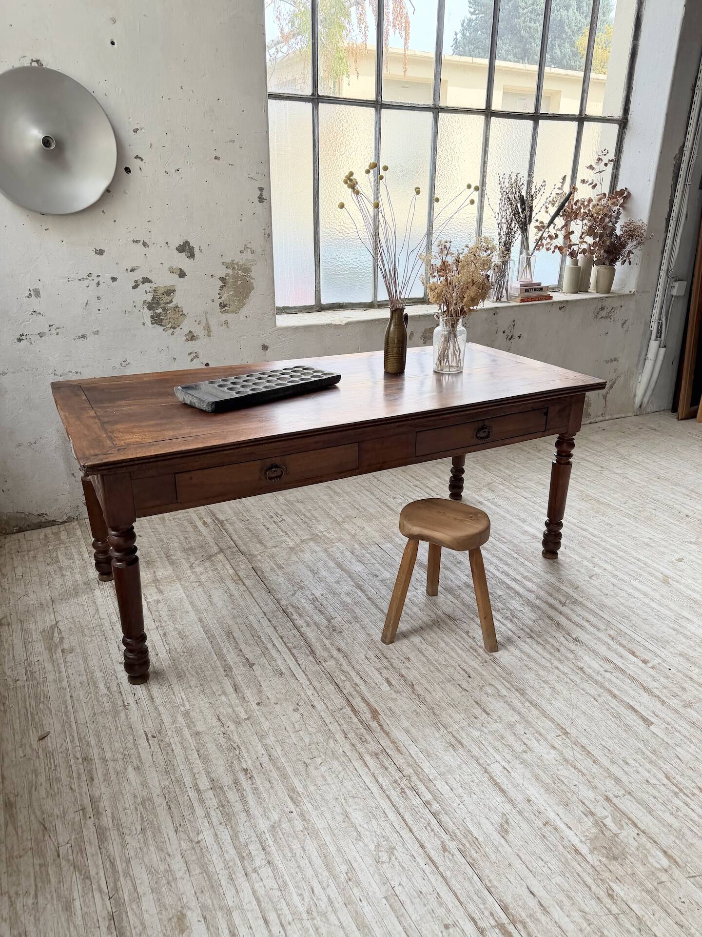 Table de ferme ou table de drapier noyer massif 1900