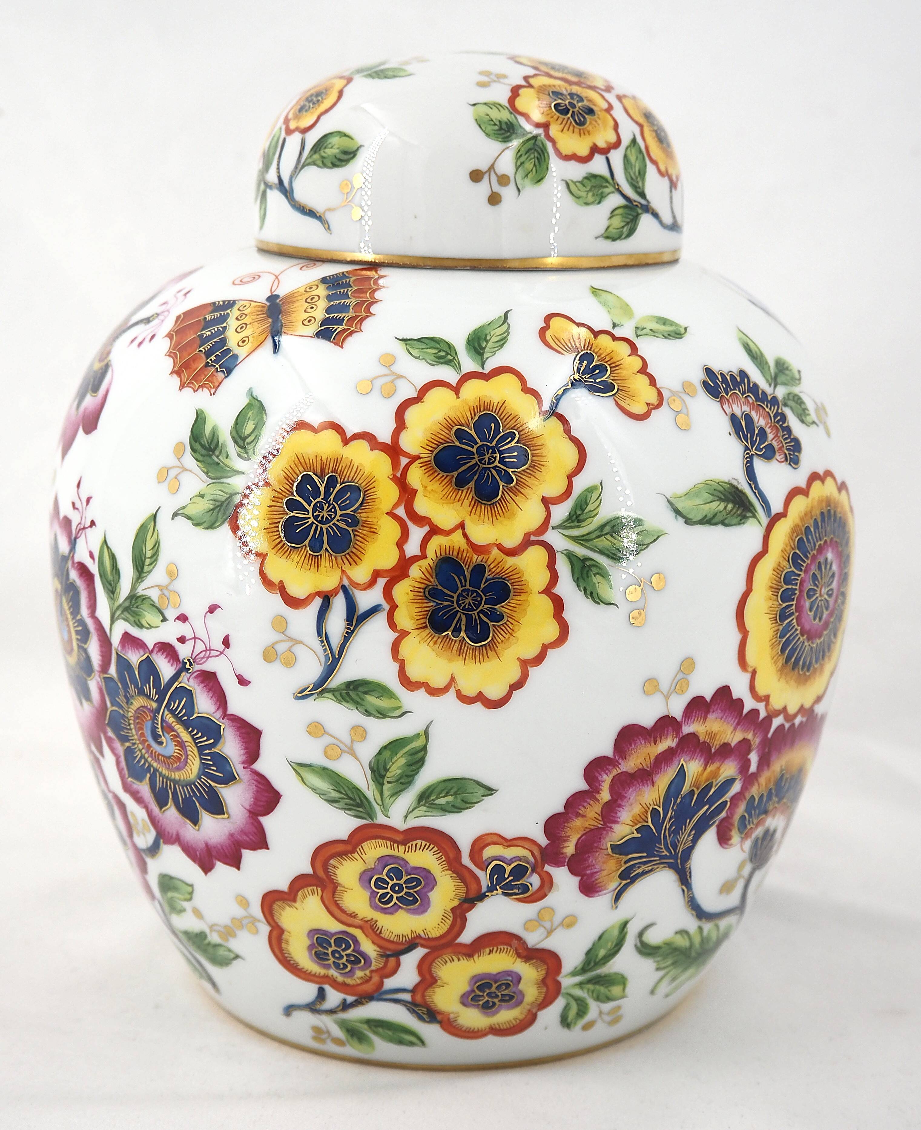 Le Tallec in Paris, complete covered porcelain pot, signed, excellent condition.
