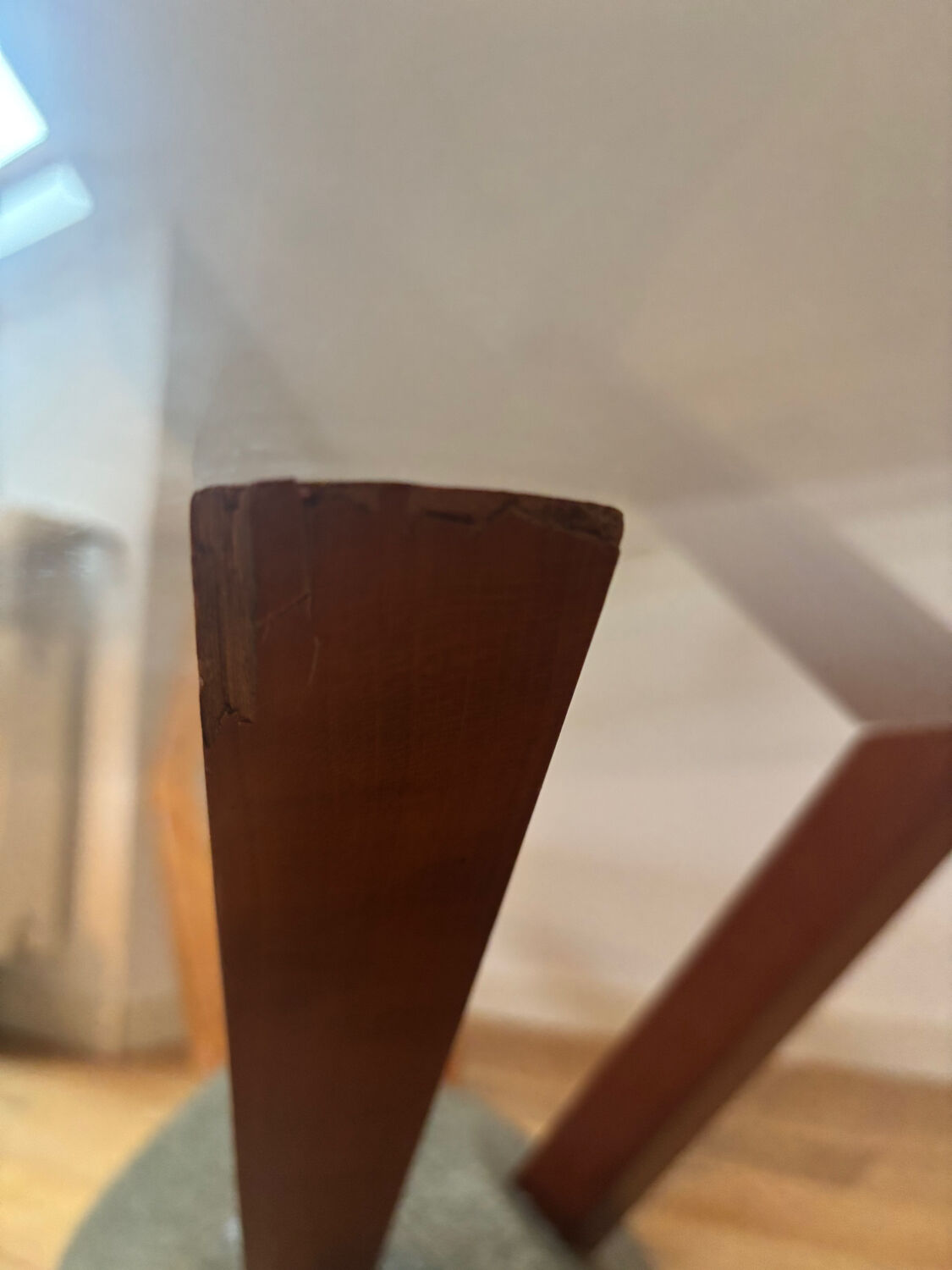 Coffee table by Paolo Deganello, model Artifici from 1985.