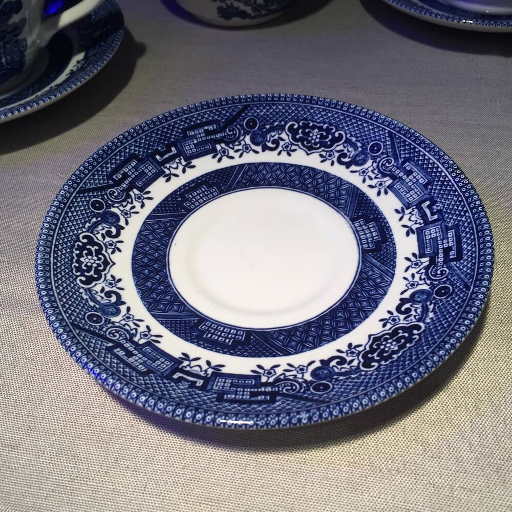 Churchill england blue and white tea service japanese patterns