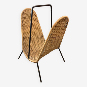 Danish magazine rack in metal and woven wicker