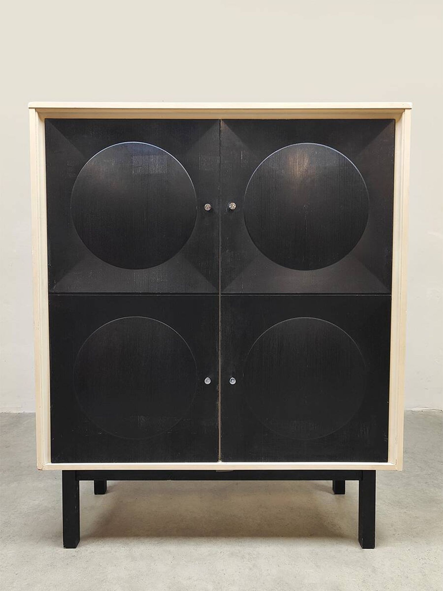 Brutalist circular cabinet vintage 'Geometric design'