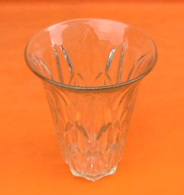 Art deco style vase transparent molded glass / geometric decoration