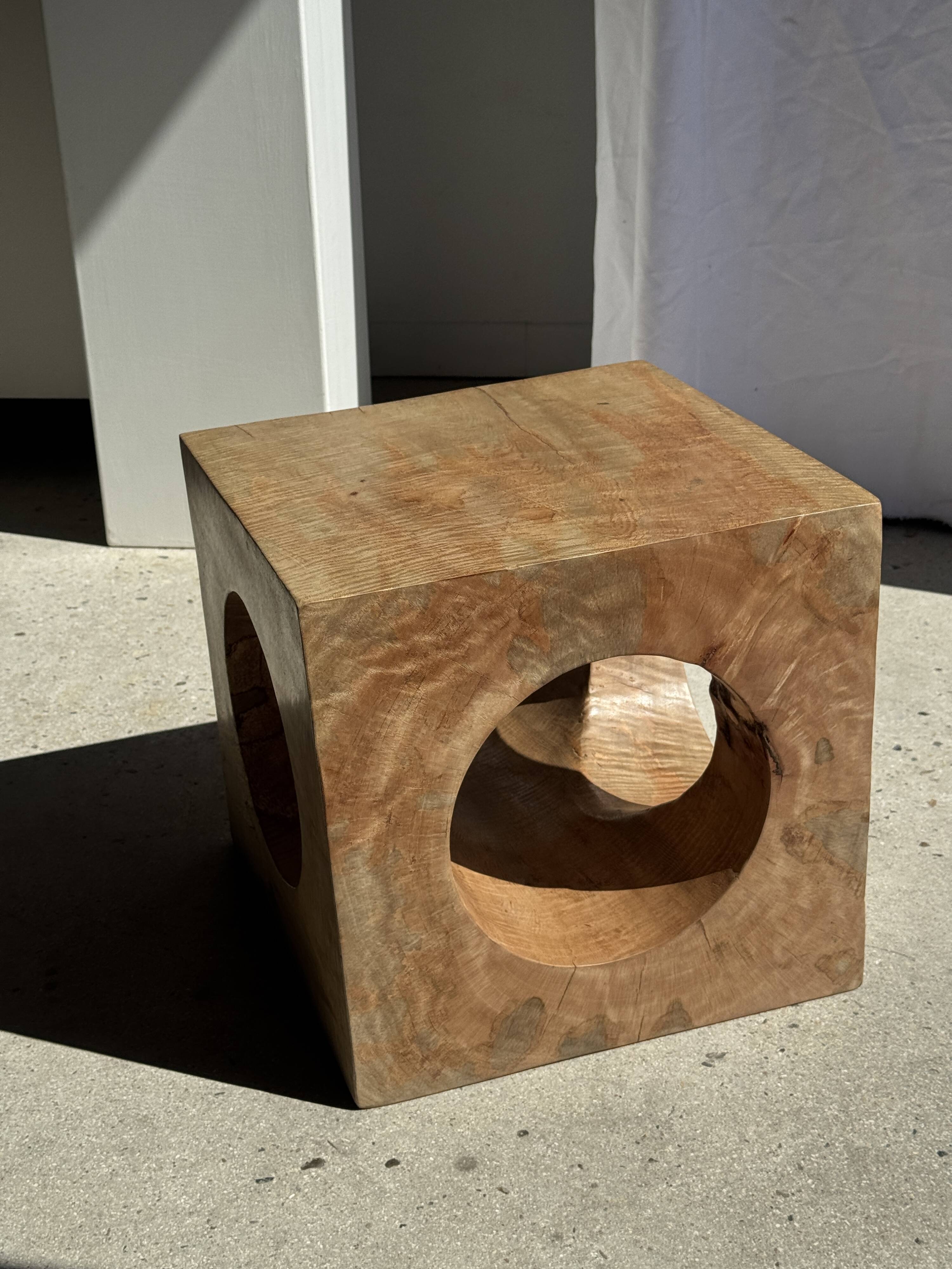 Coffee table, or openwork cubic stool in natural monoxyle mango wood H40.