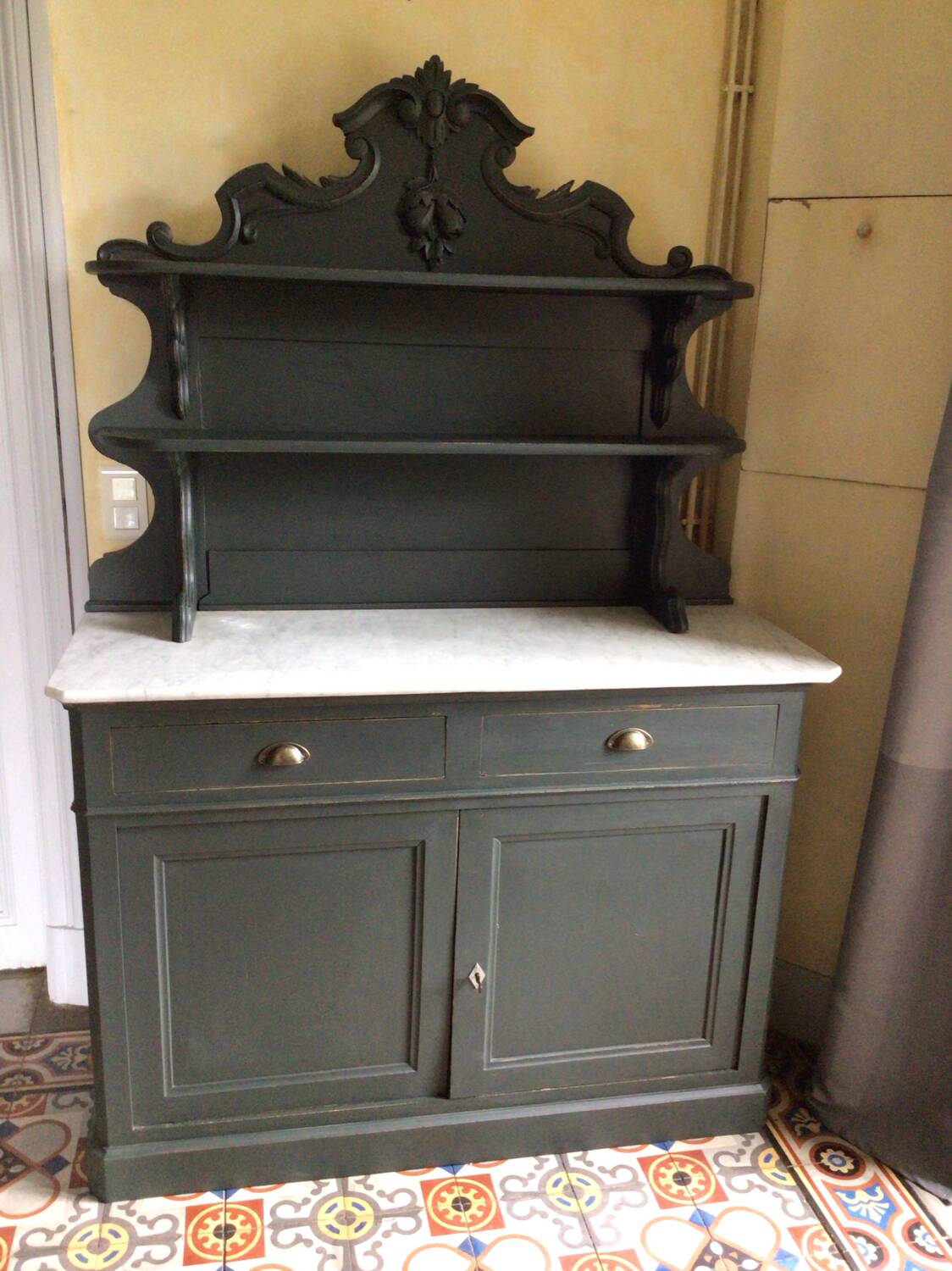 Saint hubert english green buffet