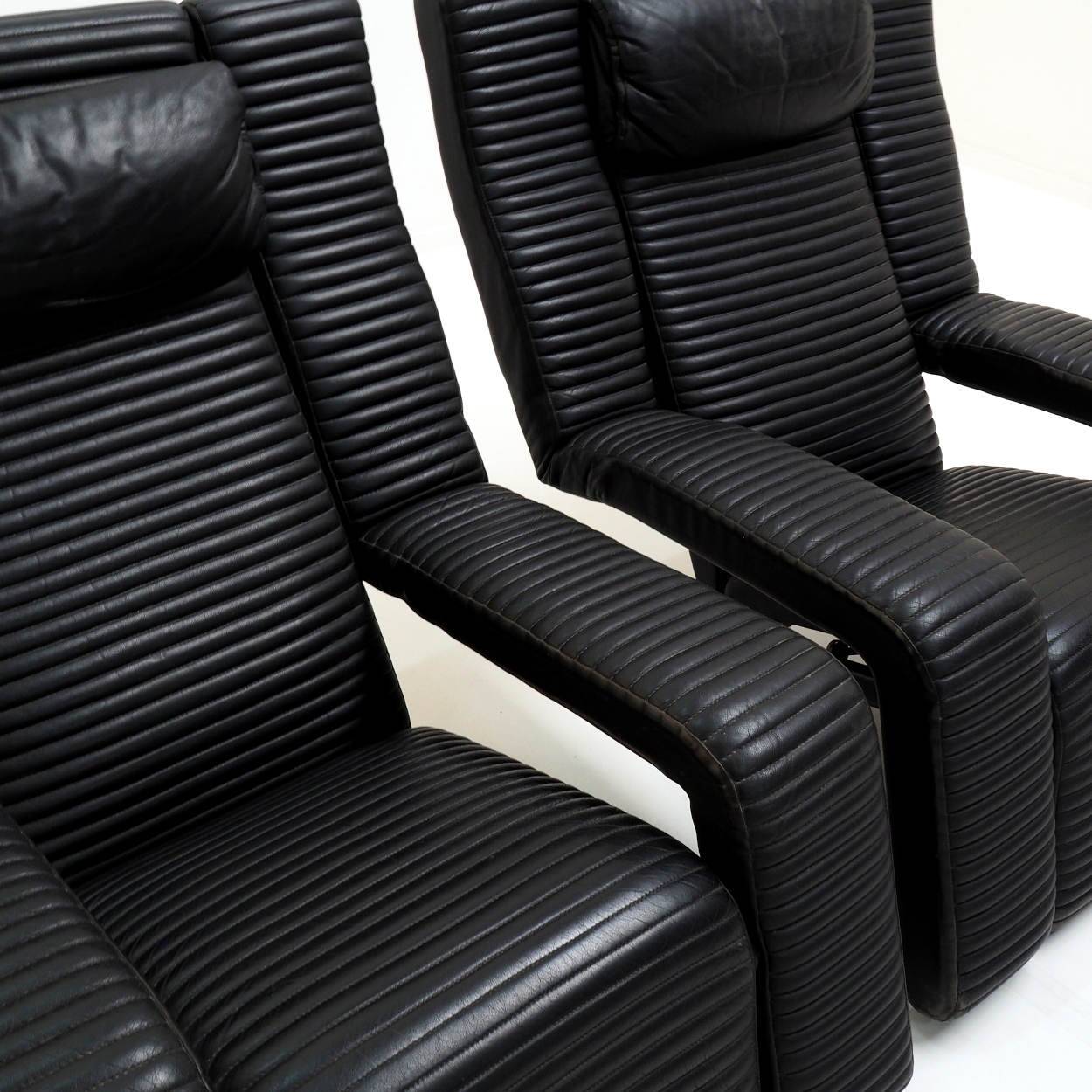 Set of Postmodern Reclining Loungechairs by G.P. Vitelli & T. Ammannati for Brunati Italy