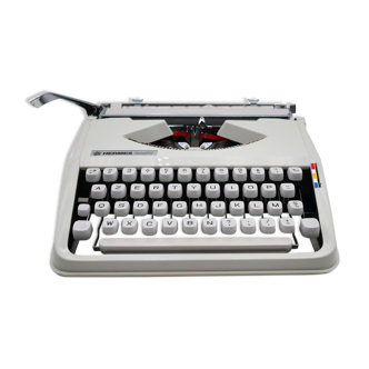 Hermes Baby white cursive typewriter revised Mint tape