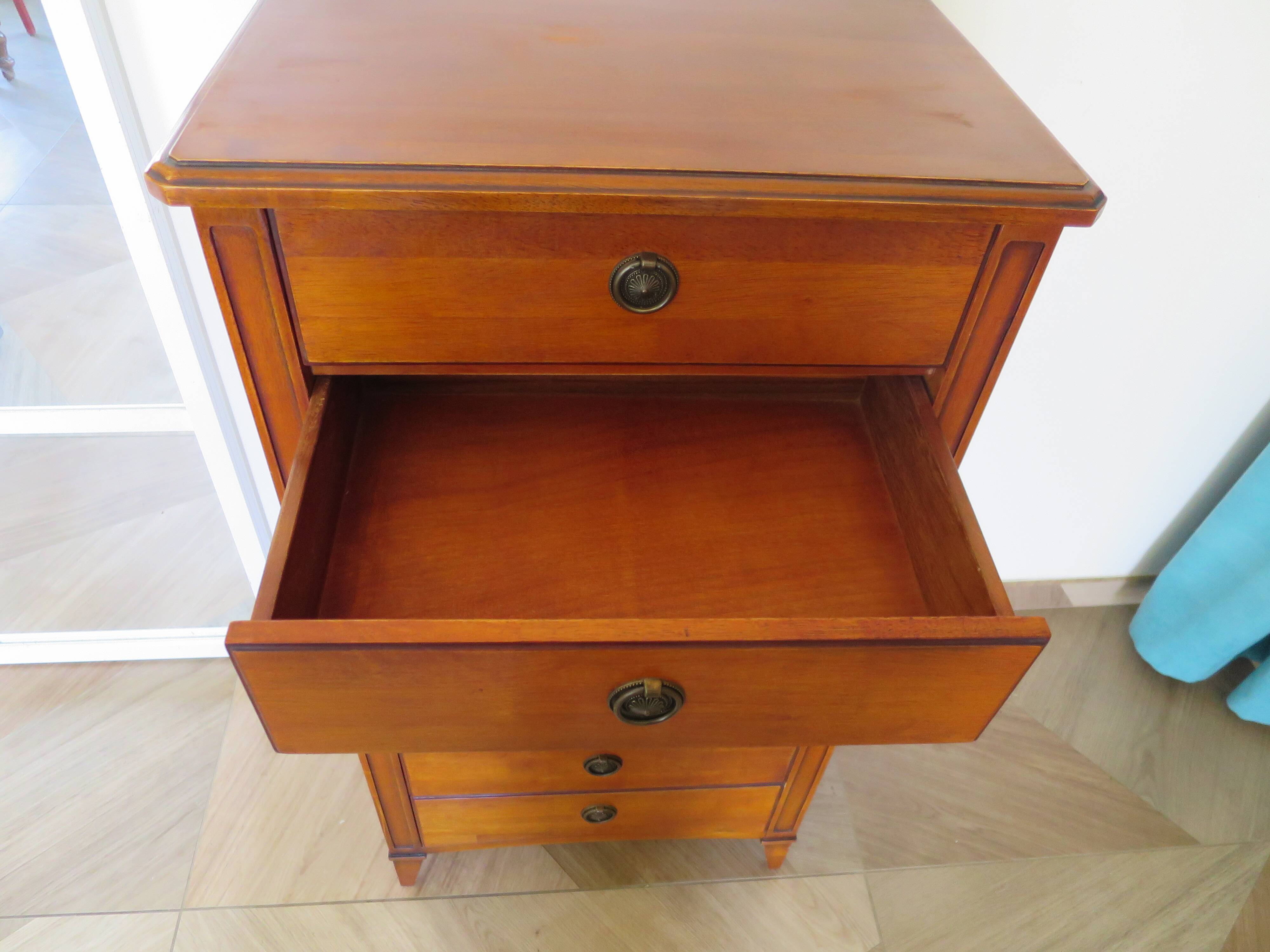 Semainier-Commode- 7 tiroirs-merisier-Style Louis Philippe-Pieds trapèze