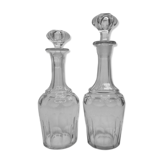 Ensemble de deux carafes en cristal taillé, 24 cm