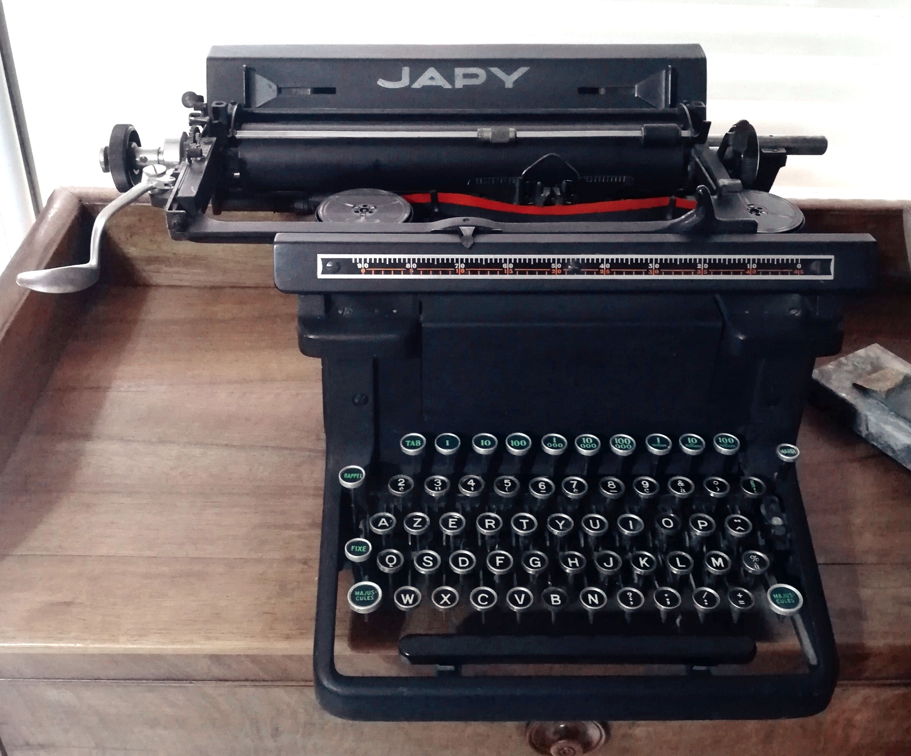 Machine à écrire Japy années 30