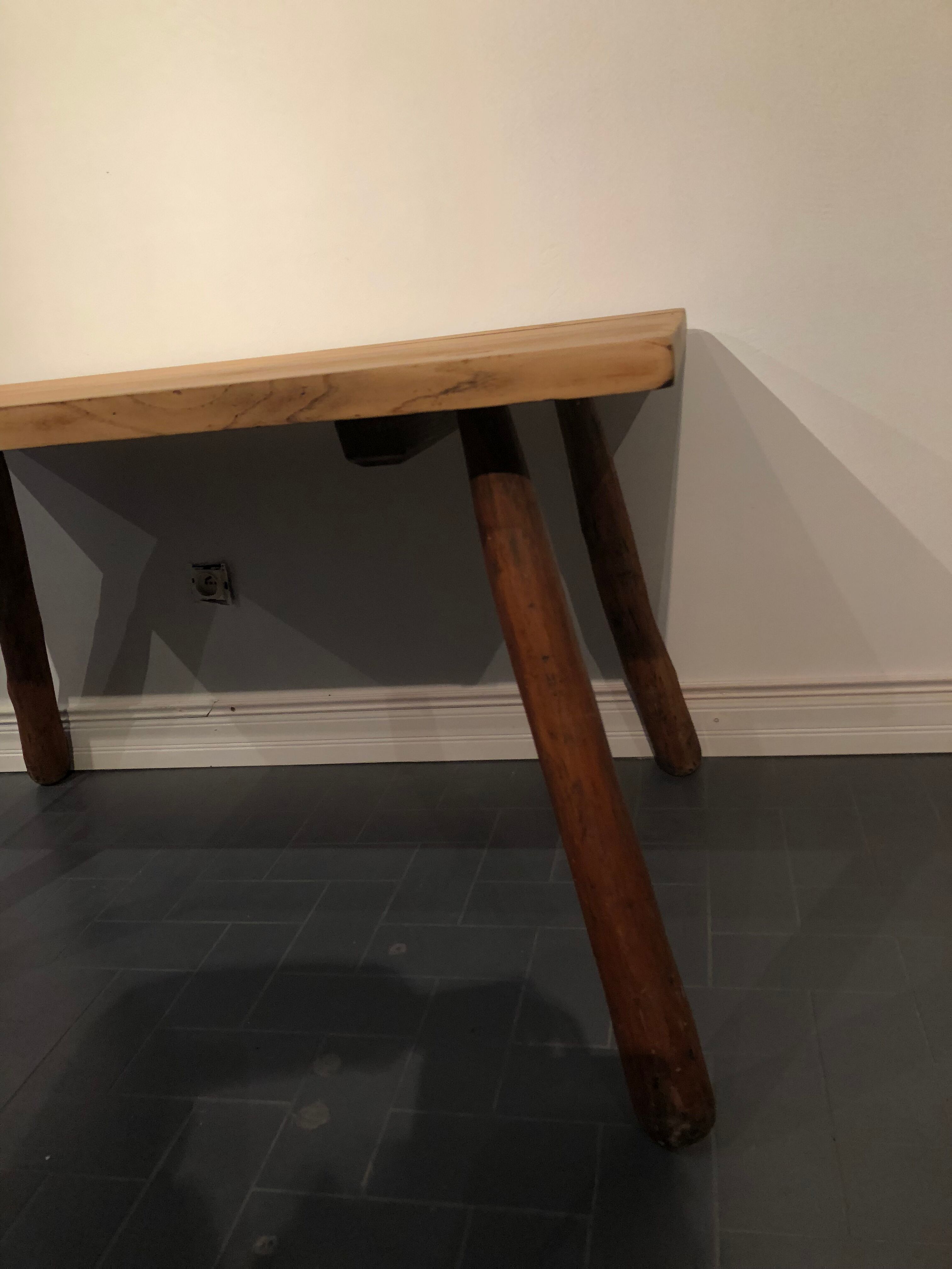 Campaign table chic vintage