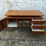 Scandinavian desk