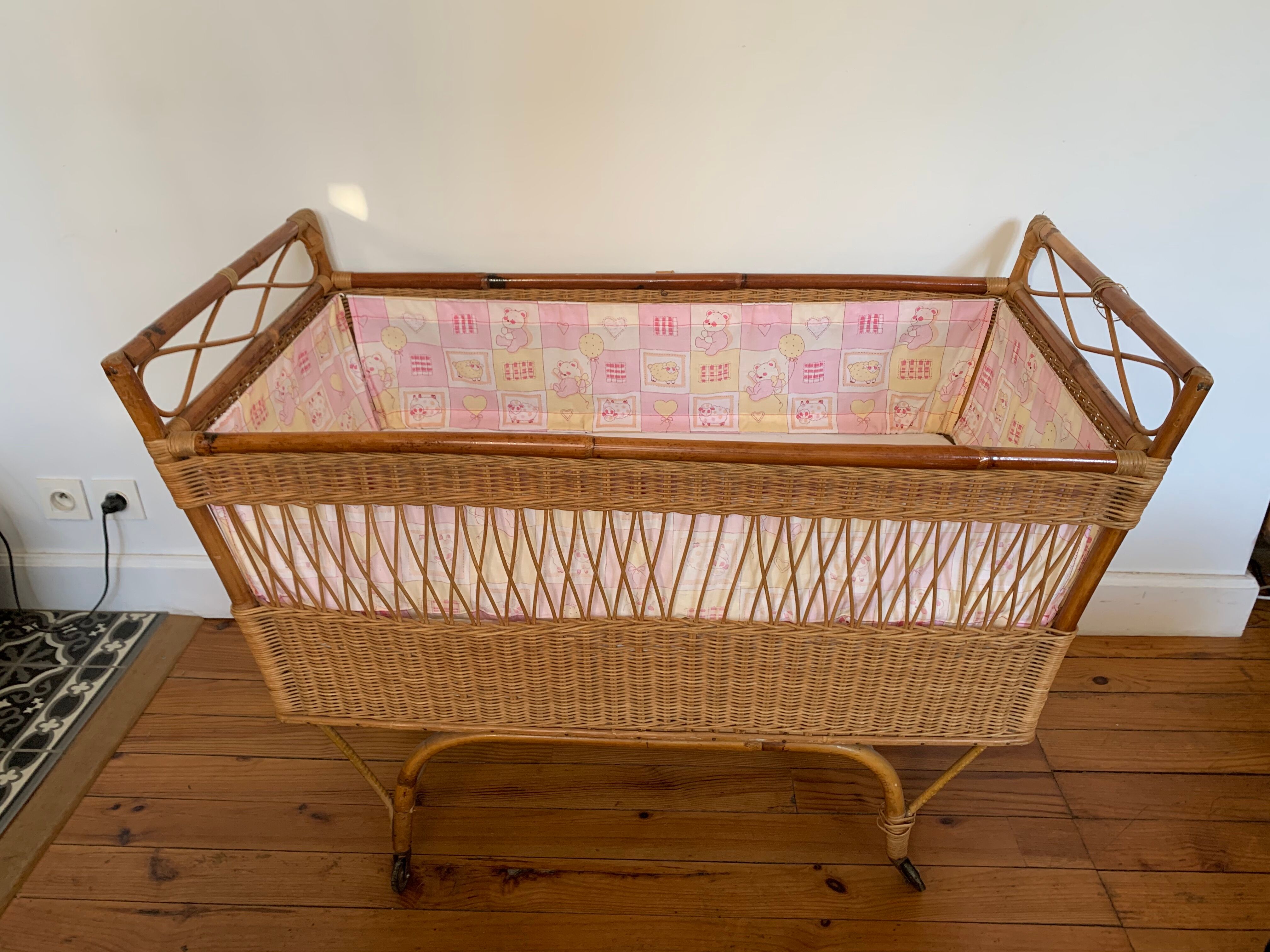 Baby rattan bed