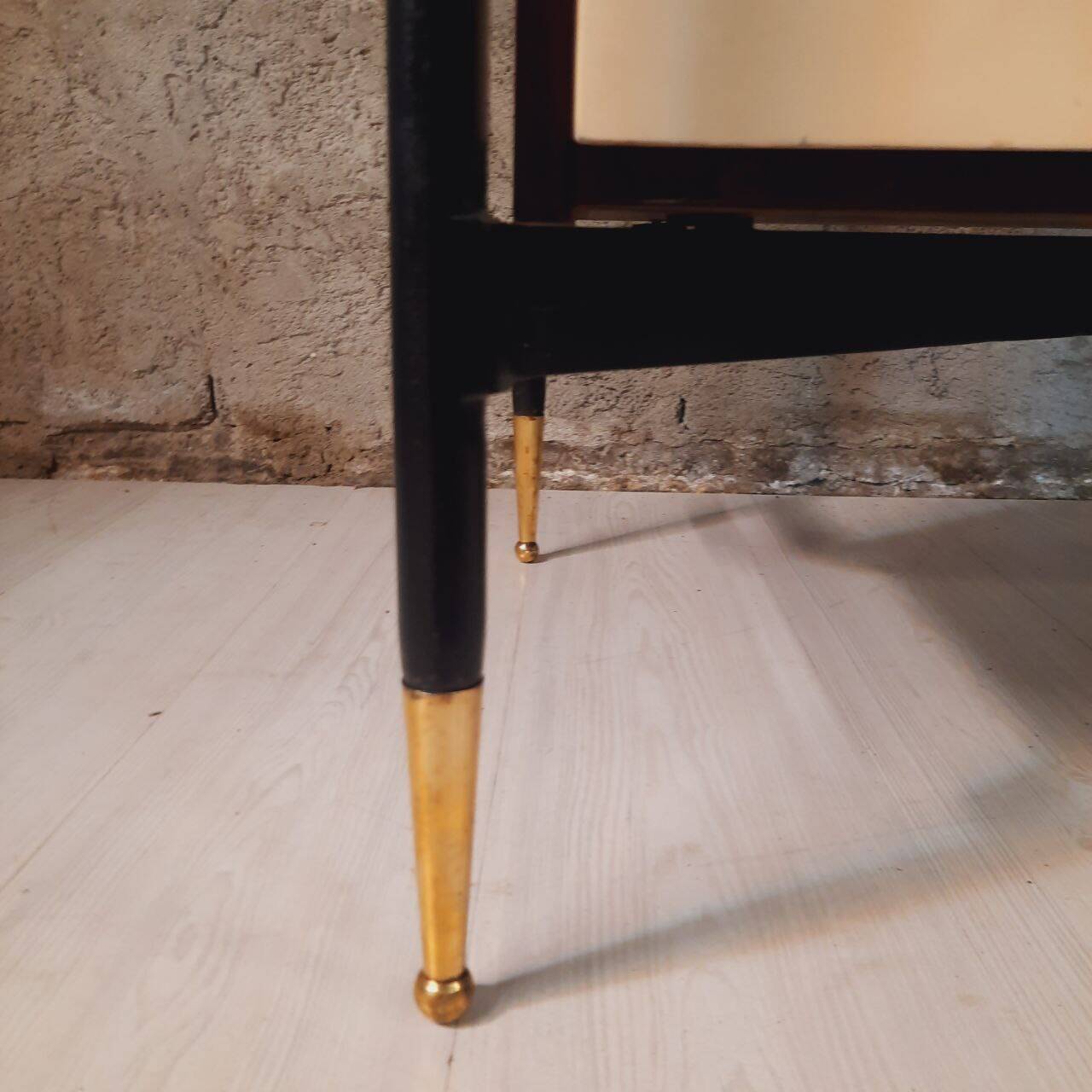 Vintage lacquered top desk with iron structure and pointed brass feet