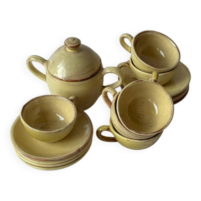 Tasses, sous tasses et sucrier en céramique Salernes Var, 1960