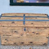 Old trunk restored in wood and zinc rounded top